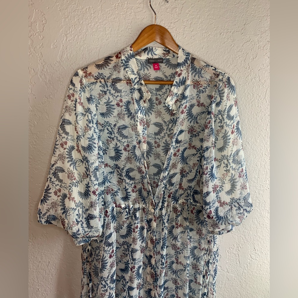 Vince Camuto sheer flowered print cover up, button front side slits, bell sleeve
